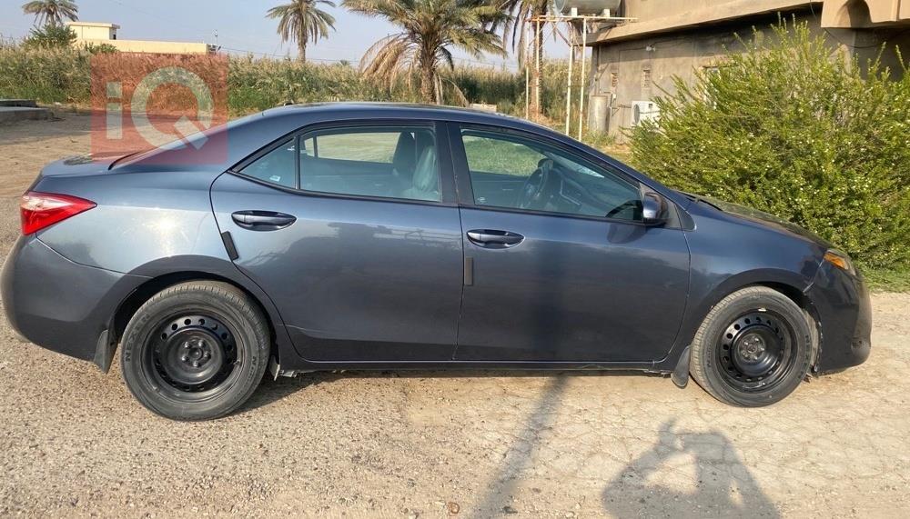 تۆیۆتا کۆرۆلا